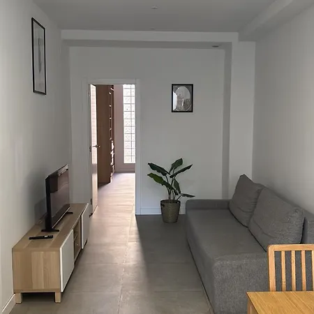 Apartment A 5 Min Caminando De La Estacion De Bus Y Tren Maria Zambrano *